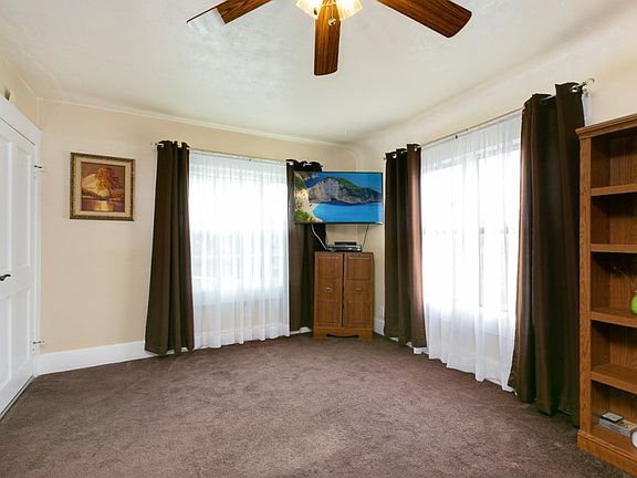 4th image of 5218 Barker Dr