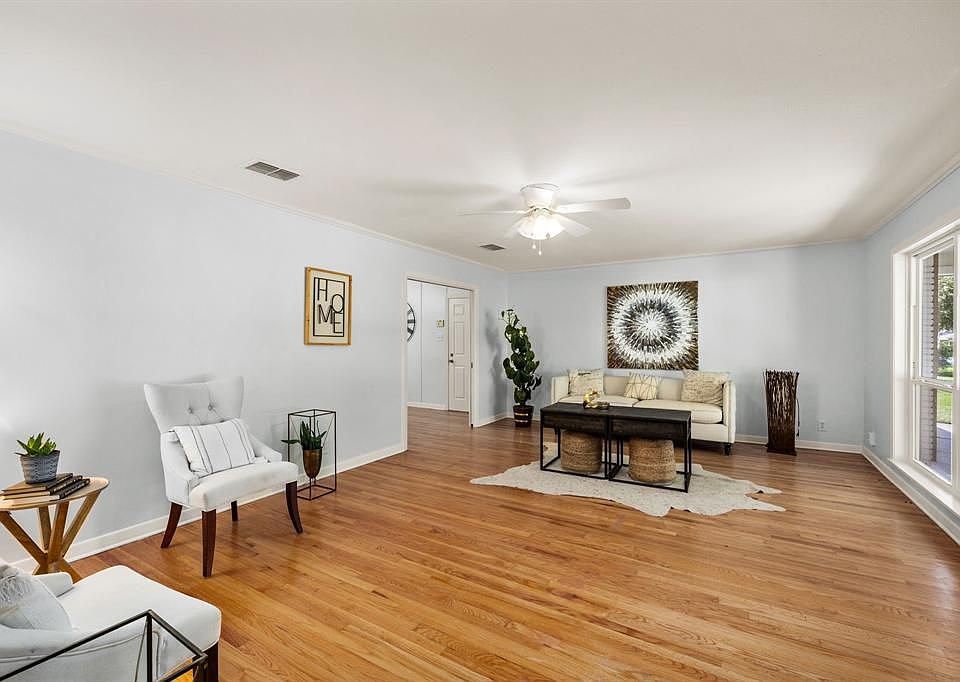 1st image of 4621 Kingfisher Dr