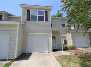 102 Chestnut Oaks Ct, Ladson, SC 29456