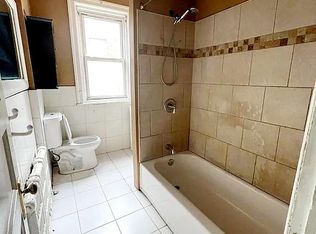 5713 Ashland Ave, Philadelphia, PA 19143