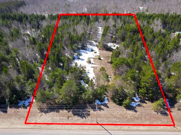 Darragh Rd, Mancelona, MI 49659