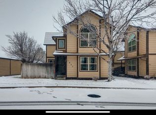 1827 S Pitkin Cir, Aurora, CO 80017