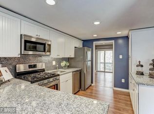 11574 Woodhollow Ct, Reston, VA 20191
