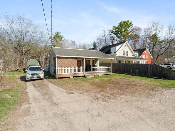 11 Baldwin Road, Sebago, ME 04029