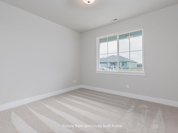 2nd image of 11924 Nottingham Dr