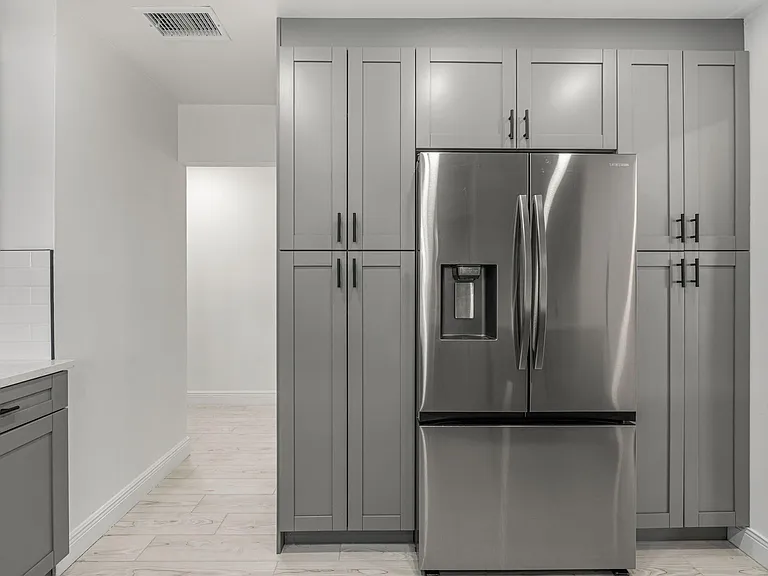 908 Hibiscus Dr — Photo 12