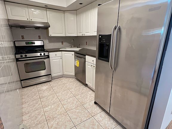 2nd image of 24053 68th Ave Floor 1