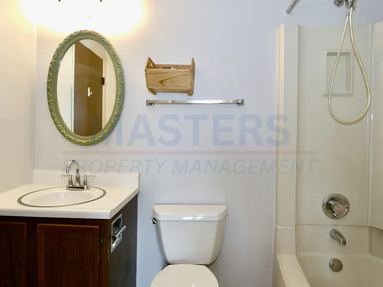 5929 Black Oak Dr #C — Photo 11