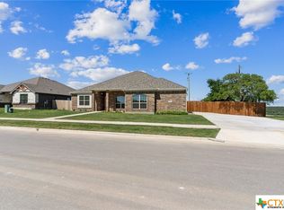 102 Overlook Trl, Copperas Cove, TX 76522