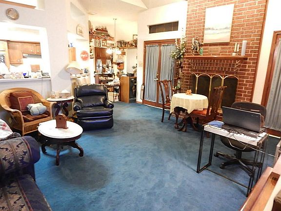 Den/Living room
