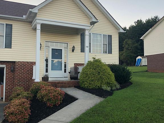 2nd image of 112 Russell Springs Dr