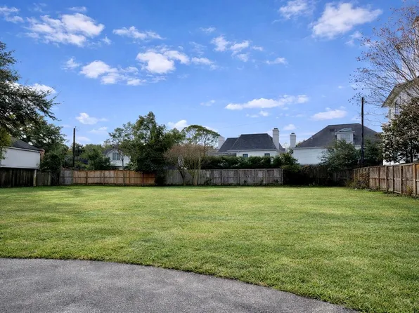 25 W Broad Oaks Dr, Houston, TX 77056