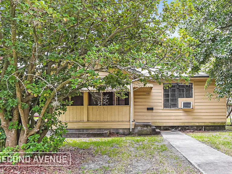 3302 College St — Photo 1