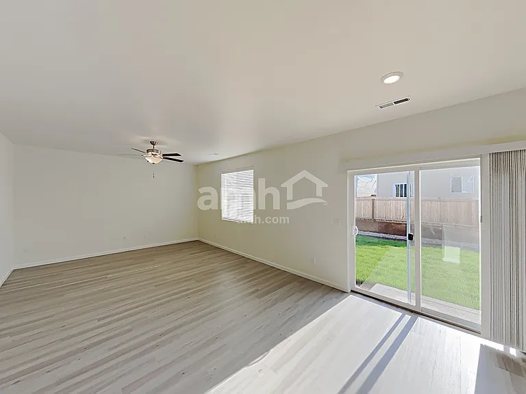 1215 W 17th Ave — Photo 8