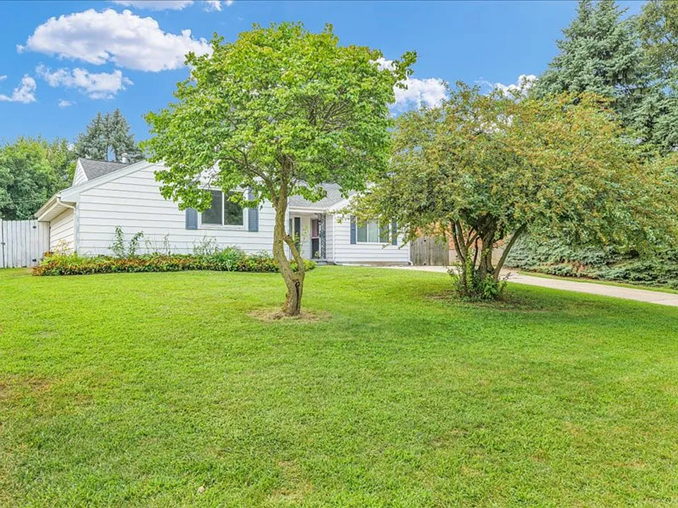315 Riley Dr
