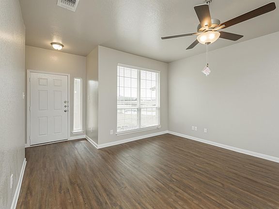 2nd image of 1808 Lummus Dr