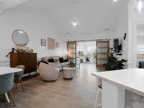 5th image of 1984 Folly Rd APT B308