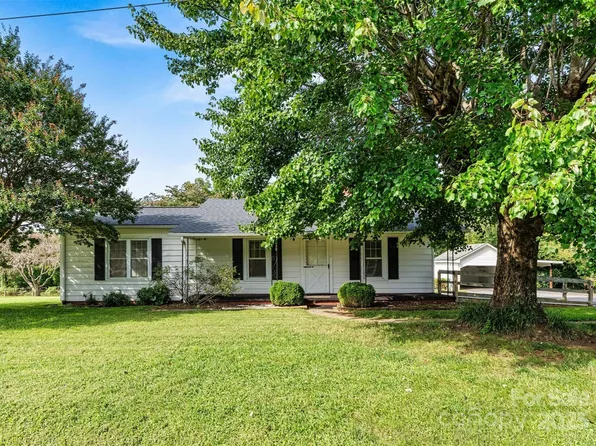 1030 Enola Rd, Morganton, NC 28655