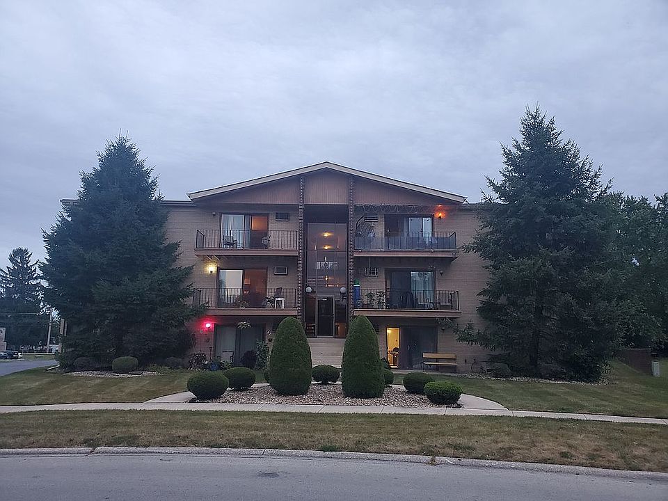 1st image of 12825 Carriage Ln APT 2A