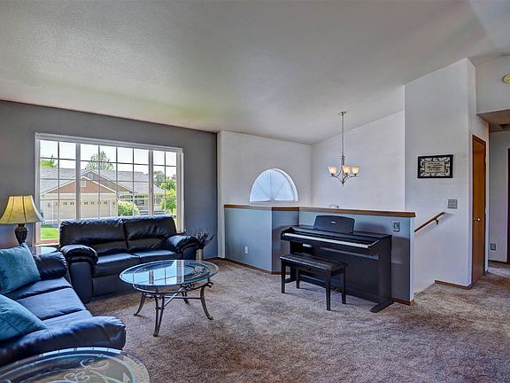 3rd image of 18805 E Riverway Ln
