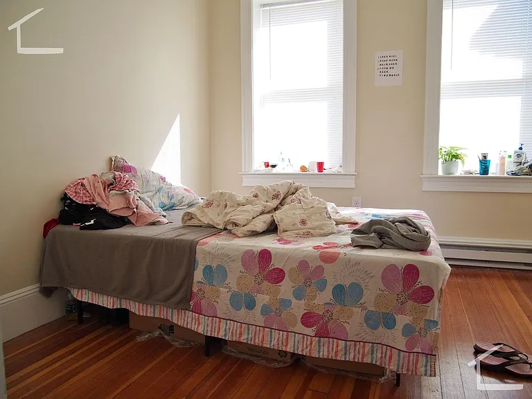 887B Huntington Ave #A1 — Photo 2