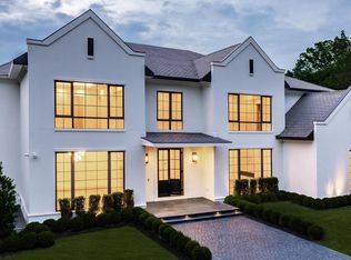 1102 Chain Bridge Rd, Mc Lean, VA 22101