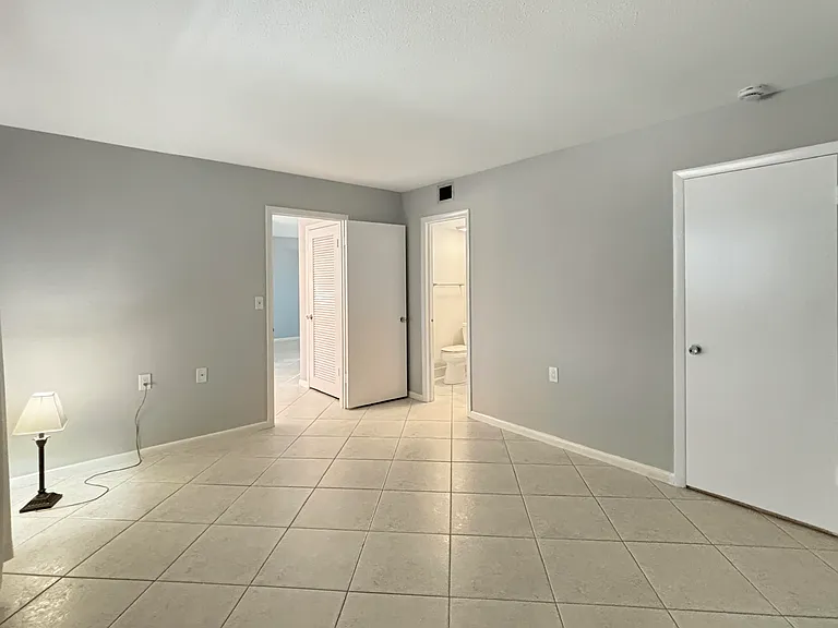 3154 Meridian Way S #6 — Photo 17