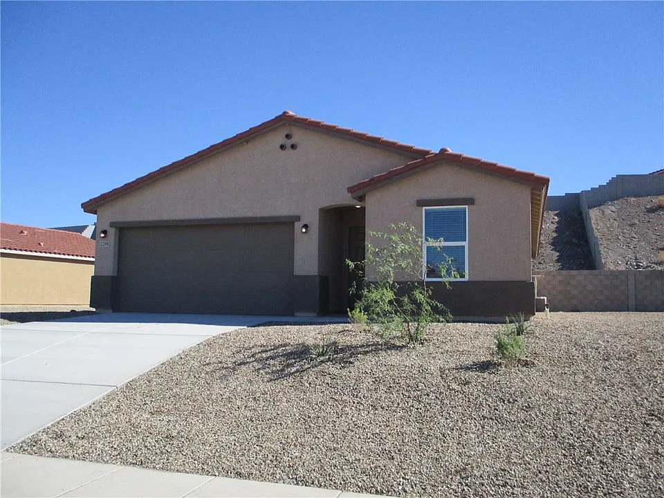 2286 Sarah Pl