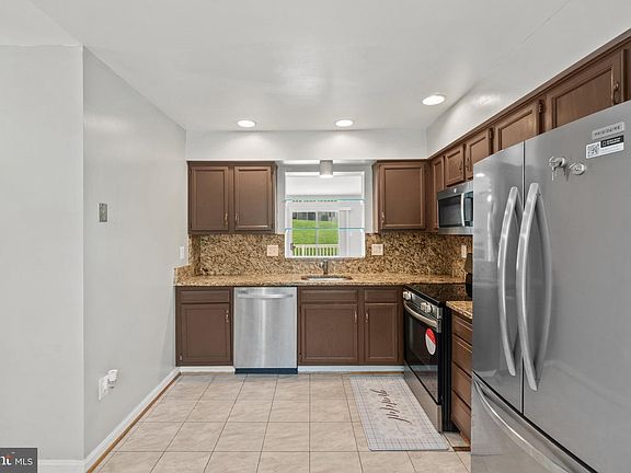 5th image of 8604 John Ellicott Ct Unit 1