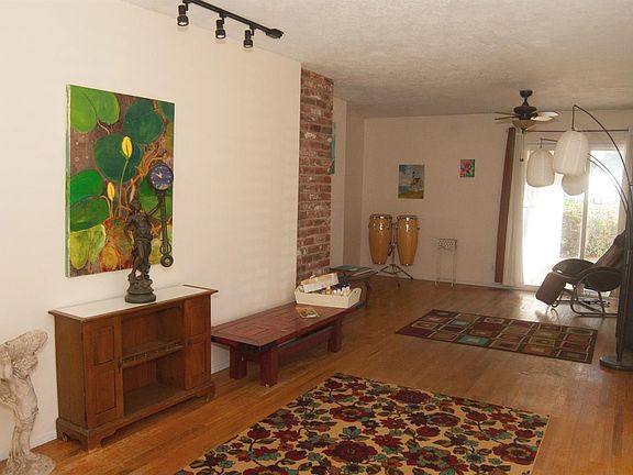 4th image of 5257 Grant Ave