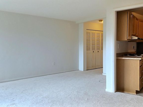 2nd image of 10201 Grosvenor Pl APT 803