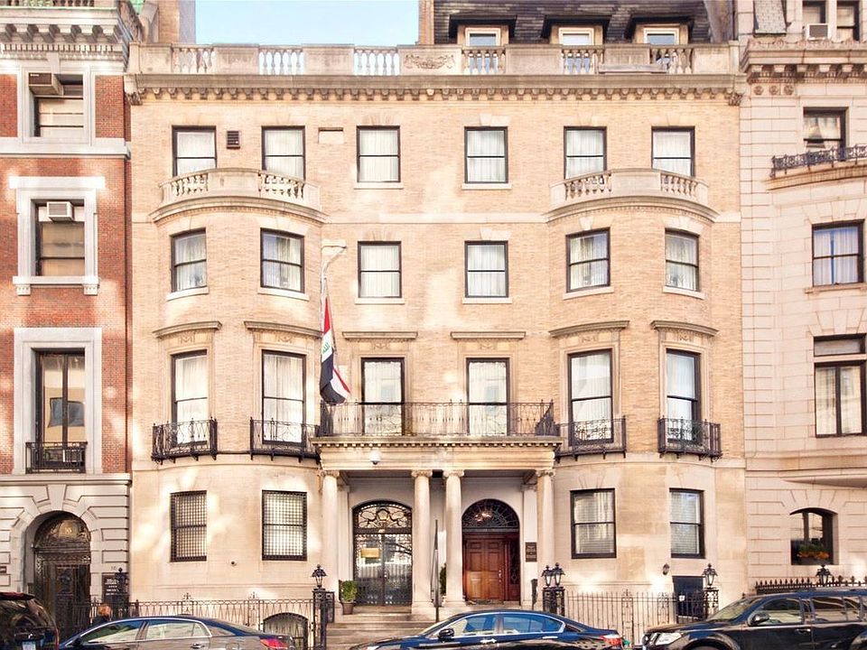 1st image of 12 E 79th St