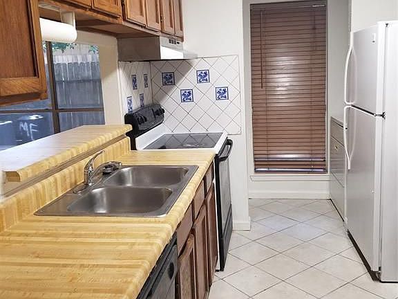 5th image of 3838 Westmeadow Dr