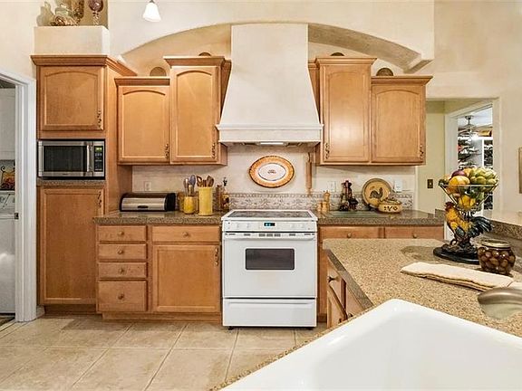 4th image of 10543 Mesa Ln