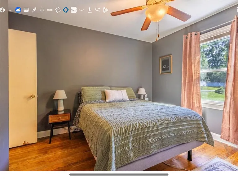 2705 E Grove St — Photo 6