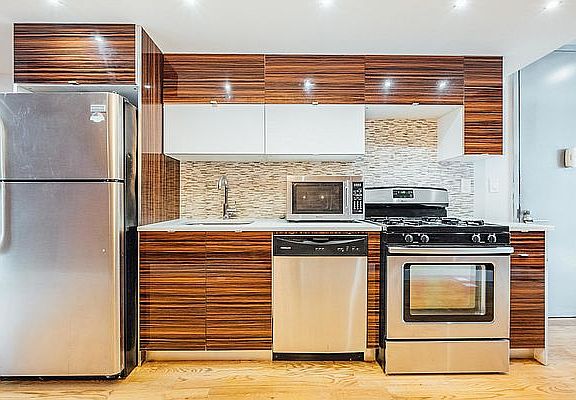 4th image of 897 Saint Johns Pl #2A