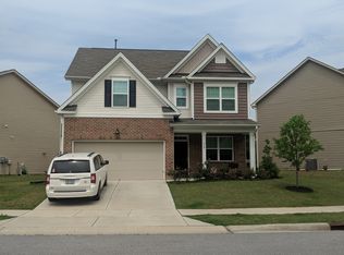 618 Lavenham Ln, Fuquay Varina, NC 27526