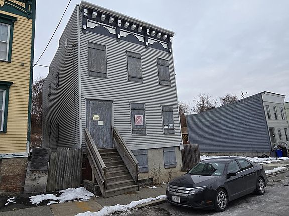 2nd image of 265 Elk Street
