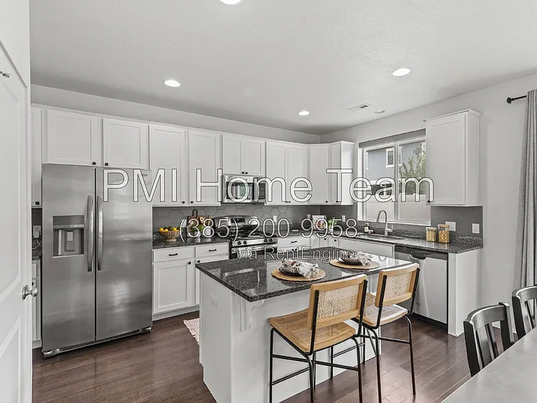 1812 W Parkview Dr — Photo 15