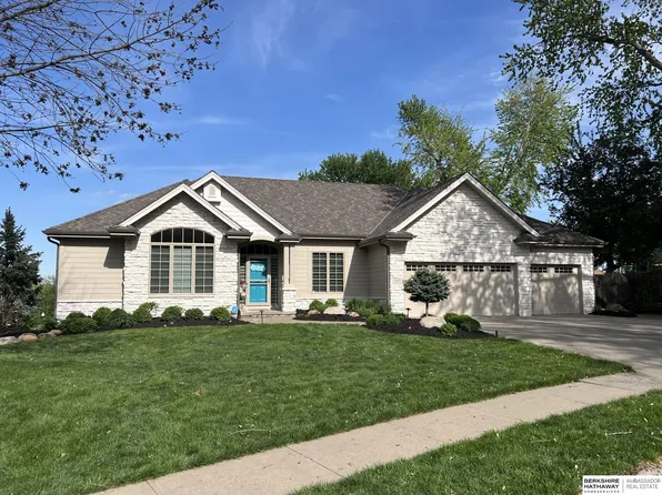 1609 S 193rd St, Omaha, NE 68130