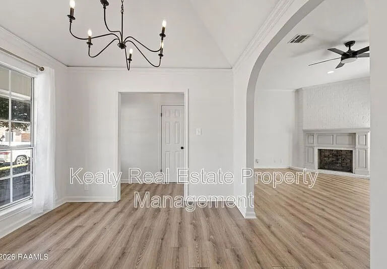 313 Wallingsford Cir — Photo 9