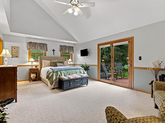 3rd image of 4589 Hunters Glen DRIVE