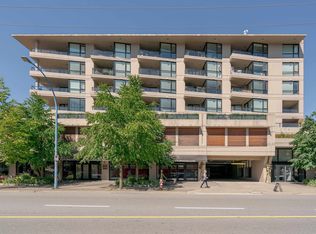 160 3rd St W #302, North Vancouver, BC