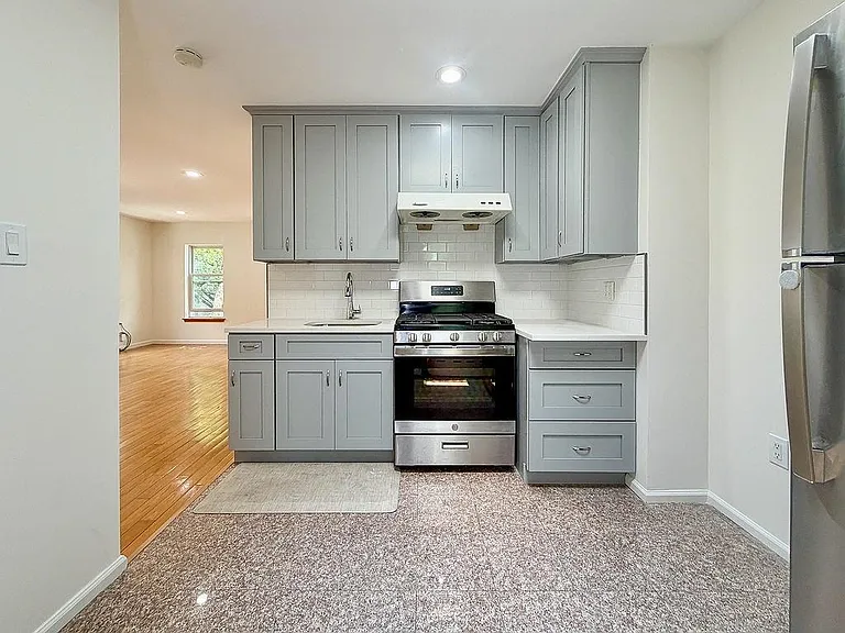 108 Hutton St #2 — Photo 11