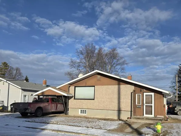 101 SW Simpson St, Hinton, AB T7V 1C2