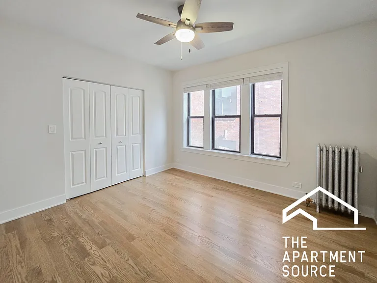 3923 N Keeler Ave #1 — Photo 4
