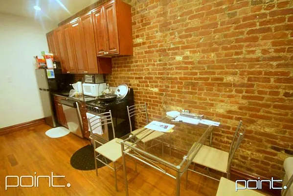 Rented by Point NYC | media 16