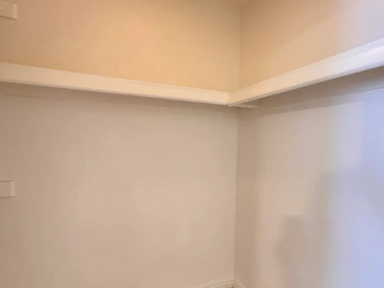 2910 W Marconi Ave #104 — Photo 11