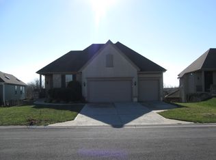 1717 S Fox Ridge Dr, Raymore, MO 64083