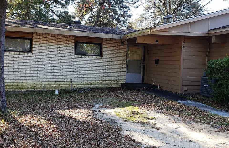 1st image of 2707 Stilwell Dr